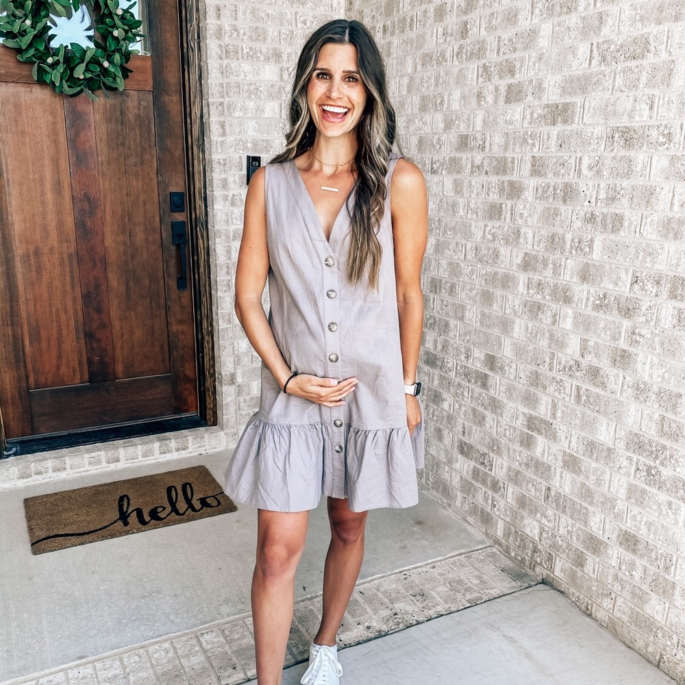 Button down dress, maternity or non!
